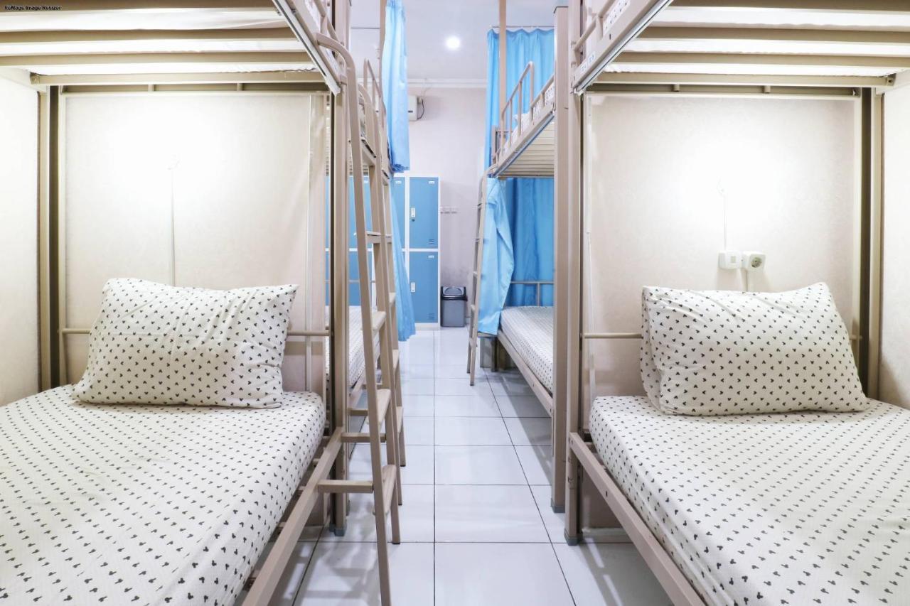 Pondok Backpacker Malang Exterior foto